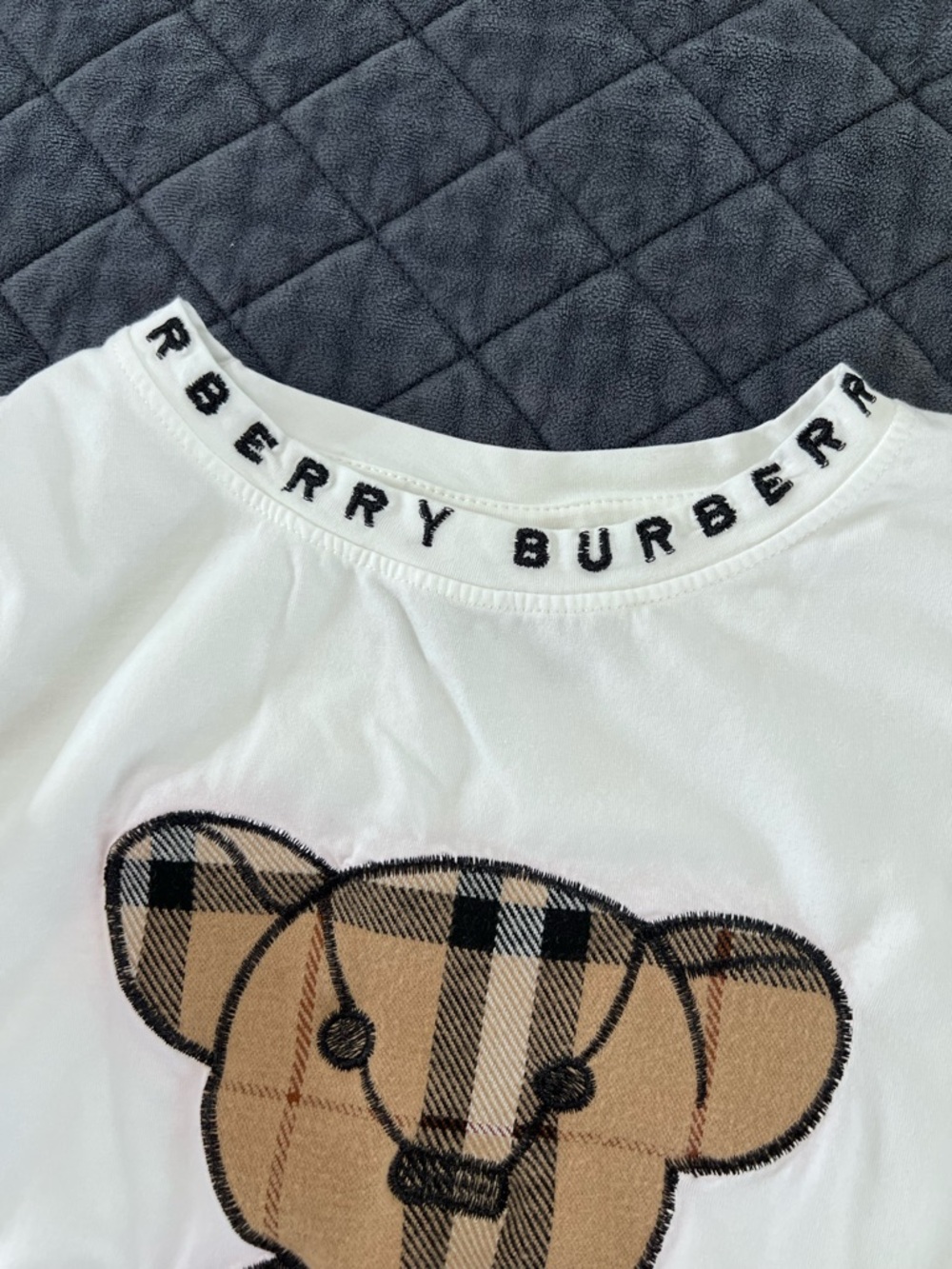 Burberry bear shirt men’s small embroidered tee T-Shirt B6 - Picture 7 of 9